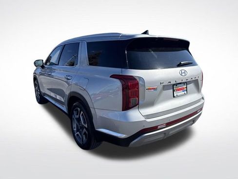 Used 2023 Hyundai Palisade Limited AWD/4WD image 3