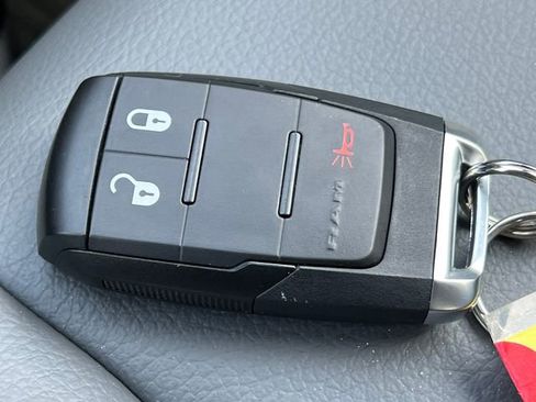 Used 2022 RAM 2500 Tradesman w/ Chrome Appearance Group image 35