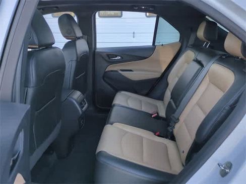 Used 2023 Chevrolet Equinox Premier image 21