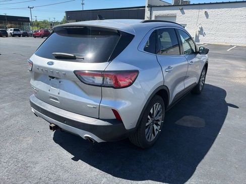Used 2020 Ford Escape Titanium AWD/4WD image 4