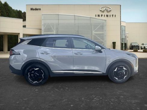 Used 2026 Kia Sportage EX w/ EX Panorama Roof Package image 4