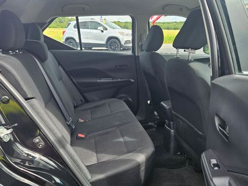 Used 2024 Nissan Kicks S image 8