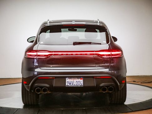 Certified 2026 Porsche Macan AWD/4WD image 6