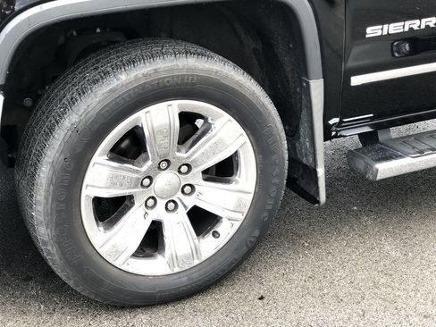 Used 2018 GMC Sierra 1500 SLT image 2