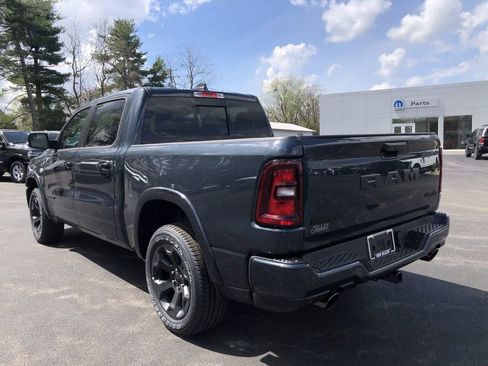 New 2026 RAM 1500 4x4 Crew Cab image 12