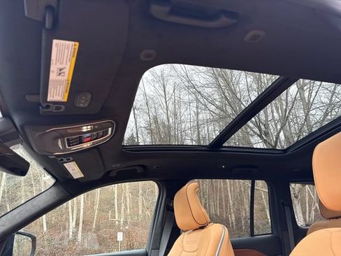 New 2025 Jeep Grand Cherokee Summit AWD/4WD image 27