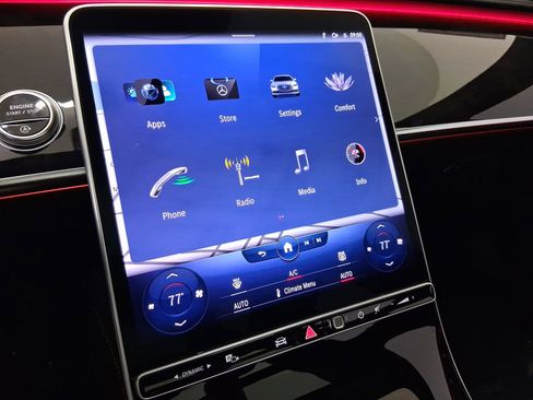 Used 2023 Mercedes-Benz S 500 S 500 image 24