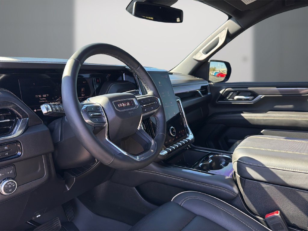 Used 2025 GMC Yukon Elevation AWD/4WD image 13