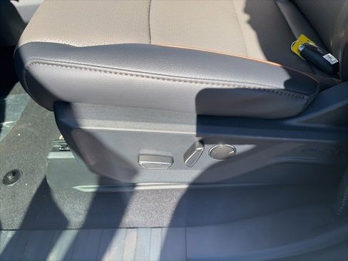 New 2025 Ford F150 Lariat w/ Equipment Group 502A High image 18