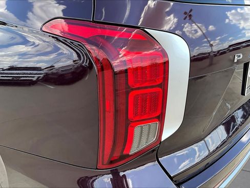 Used 2025 Hyundai Palisade SEL FWD image 29