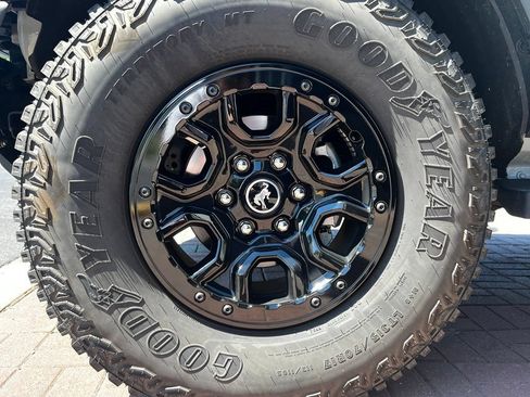 Used 2024 Ford Bronco Wildtrak AWD/4WD image 9