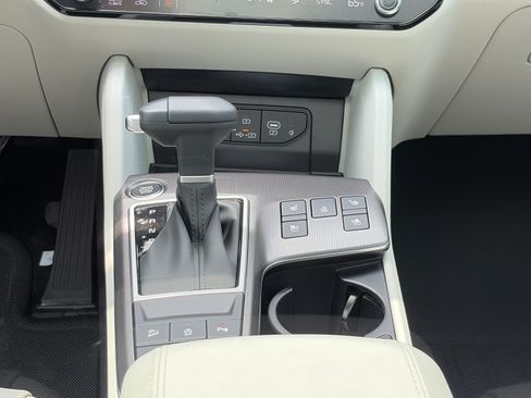 New 2026 Kia Sportage SX FWD image 17
