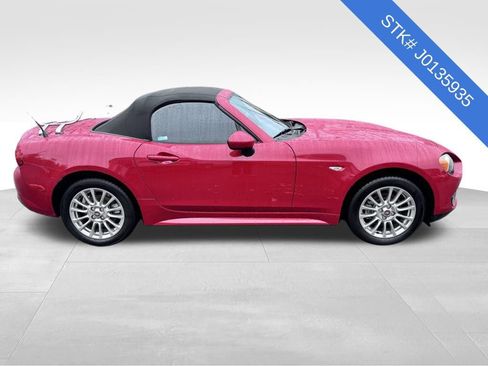 Used 2018 FIAT 124 Spider Classica image 3