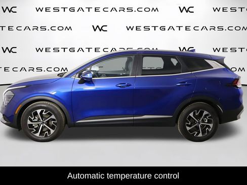 Used 2025 Kia Sportage EX FWD image 5