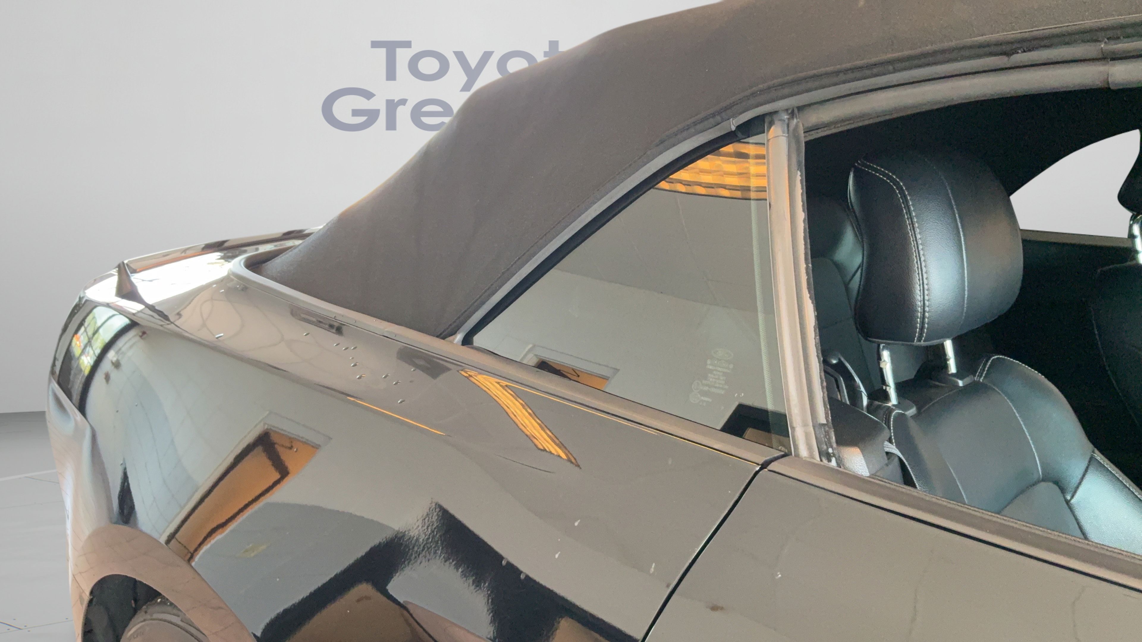 Used 2017 Ford Mustang Premium RWD image 44