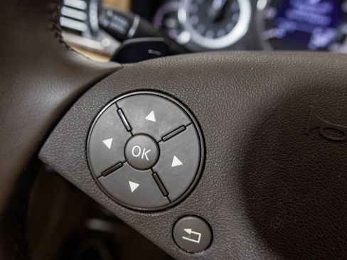 Used 2011 Mercedes-Benz E 350 E 350 image 34