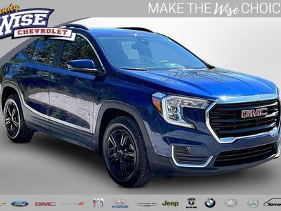 Used 2022 GMC Terrain SLE w/ Driver Convenience Package