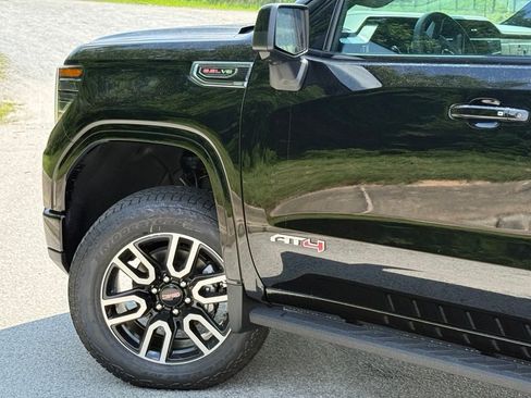 New 2026 GMC Sierra 1500 AT4 w/ AT4 Premium Package AWD/4WD image 8