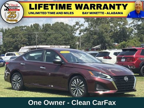 Used 2025 Nissan Altima 2.5 SV FWD image 1