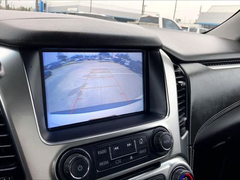 Used 2020 Chevrolet Suburban LT image 29