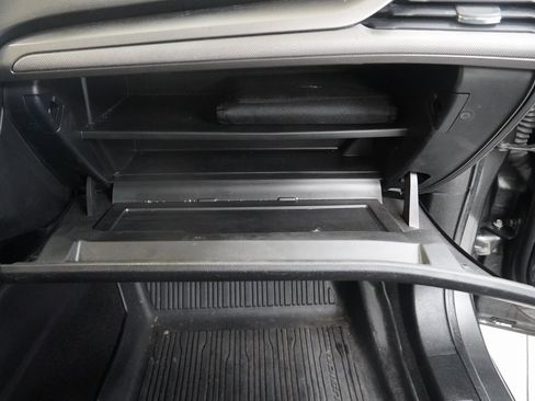 Used 2020 Ford Fusion SE image 31