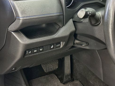 Used 2022 Toyota RAV4 SE w/ Convenience Package AWD/4WD image 17