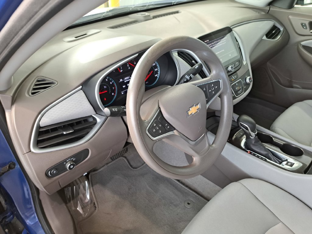 Used 2023 Chevrolet Malibu LS FWD image 8