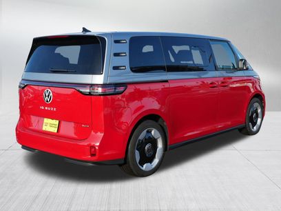 New 2025 Volkswagen ID. Buzz Pro S Plus