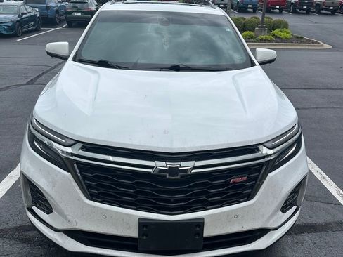 Used 2022 Chevrolet Equinox RS w/ RS Leather Package image 3