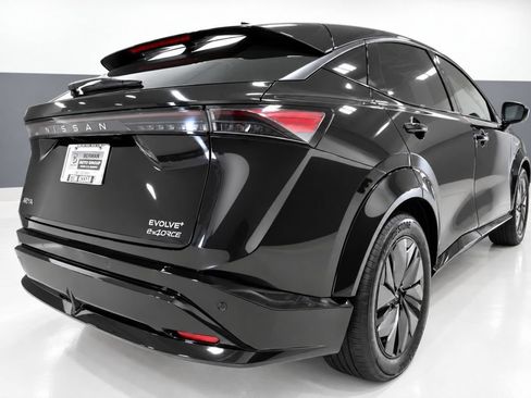 Certified 2023 Nissan Ariya AWD image 8