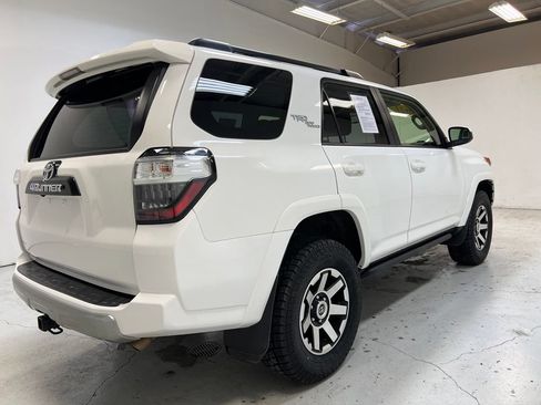 Used 2021 Toyota 4Runner TRD Off-Road AWD/4WD image 9