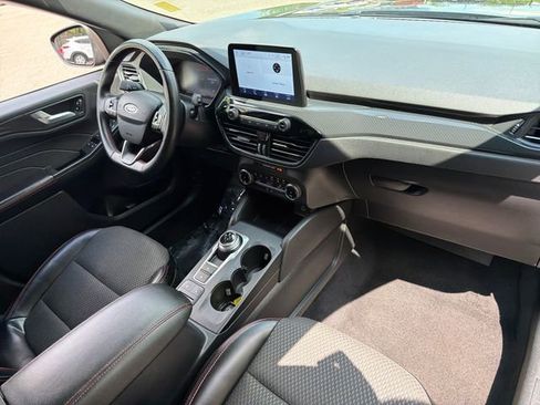 Used 2023 Ford Escape ST-Line FWD image 14