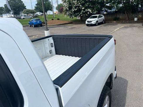 Used 2024 Chevrolet Silverado 1500 Custom RWD image 12