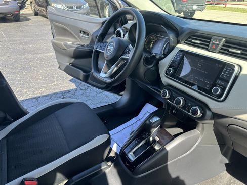 Used 2021 Nissan Versa SV image 15