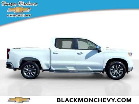 Used 2024 Chevrolet Silverado 1500 LT AWD/4WD image 2