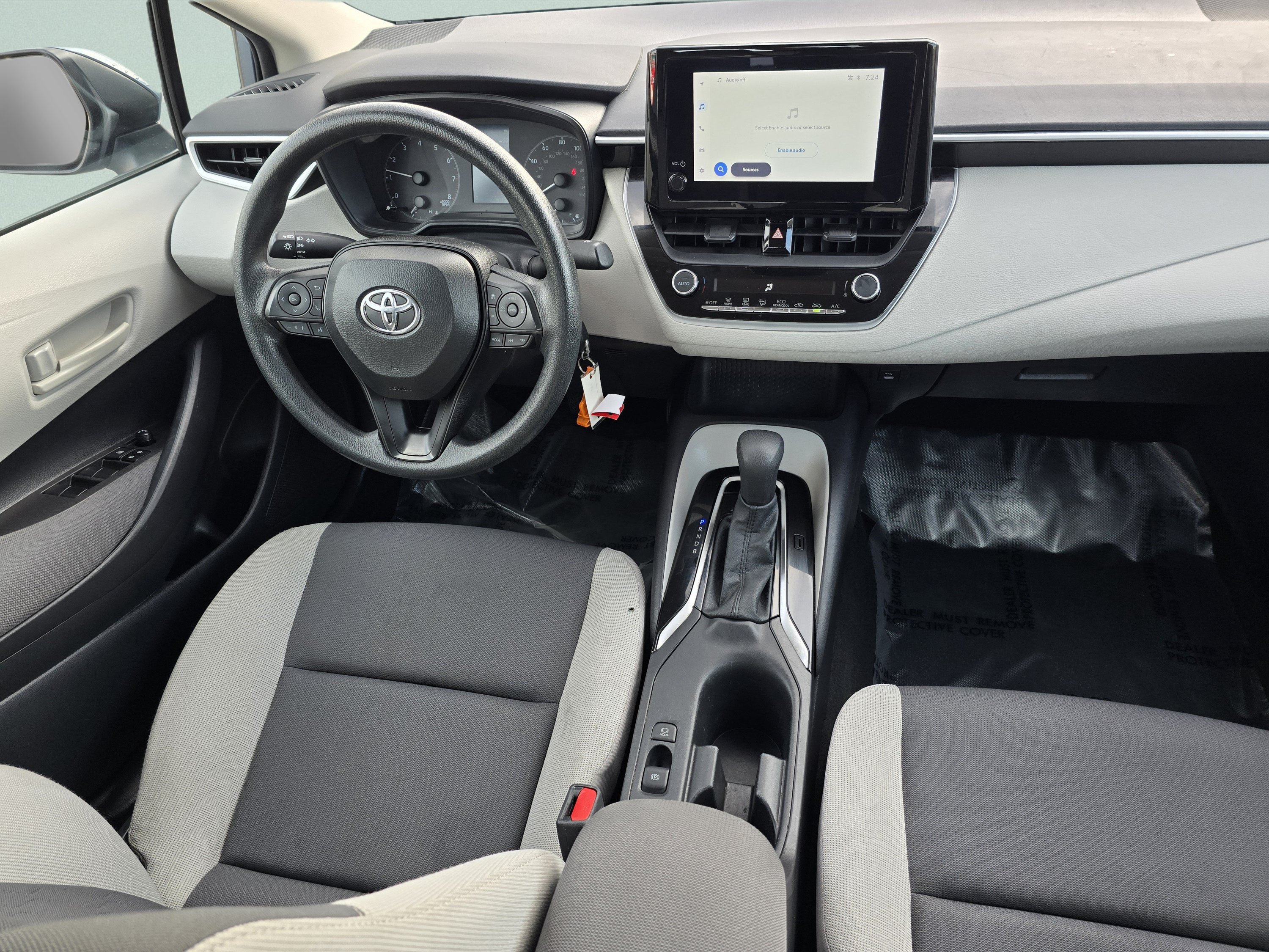 Used 2025 Toyota Corolla LE FWD image 29