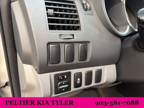 Used 2013 Toyota Tacoma PreRunner w/ SR5 Pkg image 16