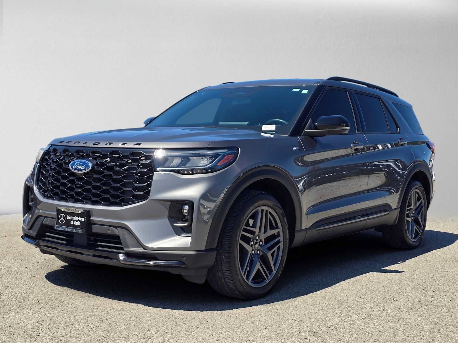 Used 2025 Ford Explorer ST-Line w/ Premium Package AWD/4WD image 7