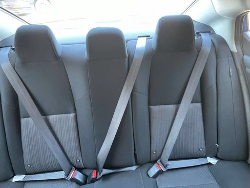 Used 2025 Nissan Sentra SV FWD image 38