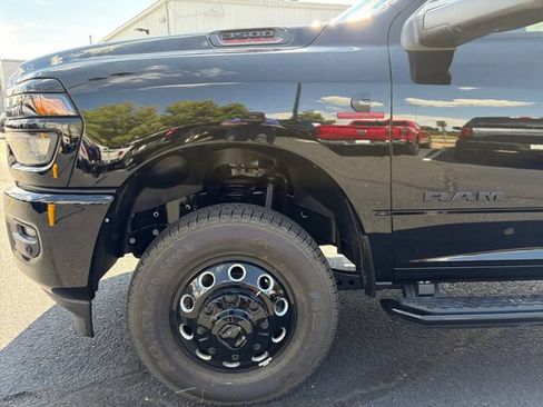 New 2026 RAM 3500 Big Horn AWD/4WD image 10