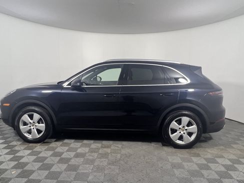 Certified 2023 Porsche Cayenne AWD/4WD image 2