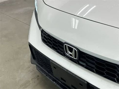 Certified 2025 Honda Civic Sport image 30