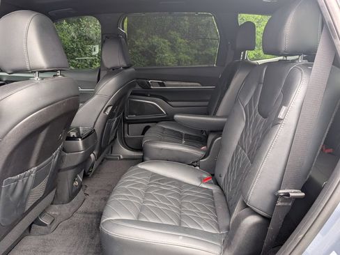 Used 2024 Kia Telluride AWD image 26