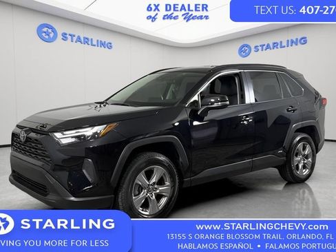 Used 2025 Toyota RAV4 XLE AWD/4WD image 1