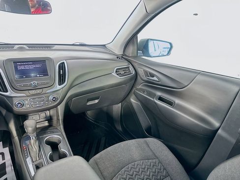 Used 2023 Chevrolet Equinox LT w/ Driver Convenience Package image 24