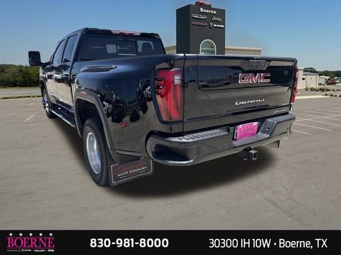 Used 2024 GMC Sierra 3500 Denali w/ Denali Reserve Package AWD/4WD image 9