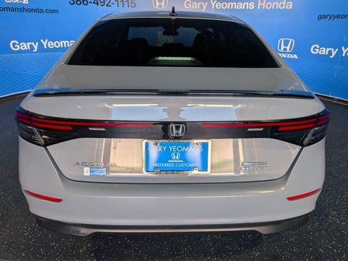 Used 2023 Honda Accord Sport image 5