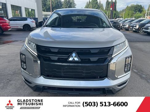Used 2025 Mitsubishi Outlander Sport ES AWD/4WD image 4