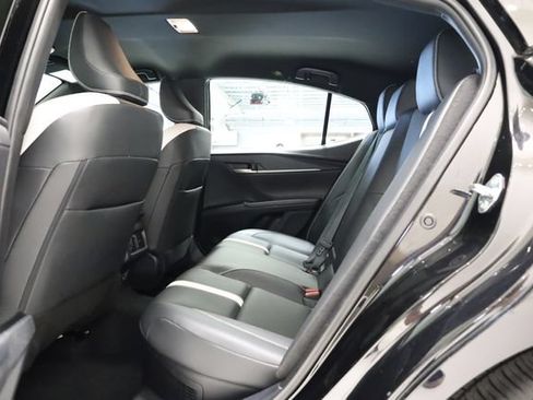 Used 2025 Toyota Camry SE FWD image 28