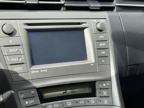 Used 2012 Toyota Prius Three w/ Solar Roof Pkg FWD image 15